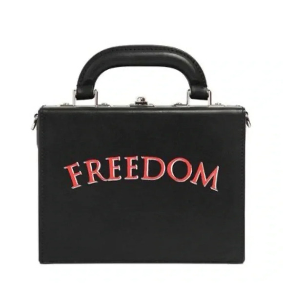 bertoni 1949 Handbags - Bertoni 1949 squared leather Bertoncina freedom leather bag